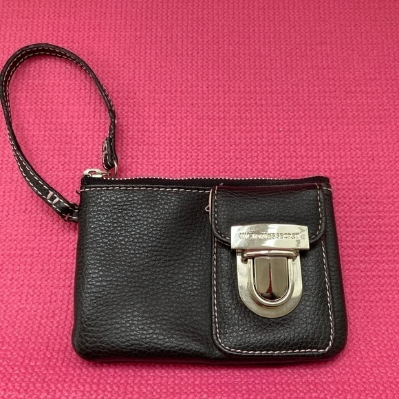 Victoria Secret Change Purse With Hand Strap - Picture 5 of 6